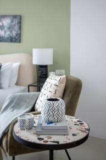 Frank Porter - The Vogue, Business Bay - 3