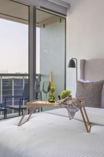 Frank Porter - Dubai Arch Tower , JLT - 3