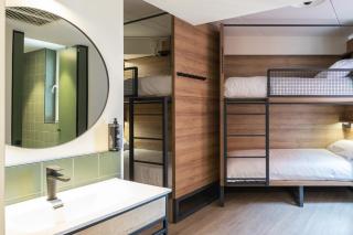LATROUPE Grand Place Hostel - 0