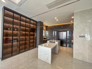 5BR Villa in Clark - 9