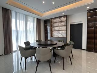 5BR Villa in Clark - 3