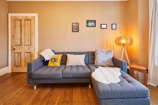 Stylish Coastal 3-Bed Retreat in Saltburn - 6