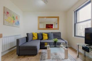 Flat in the Heart of East London - 6