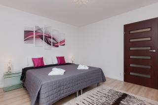 Riverside Apartment with Balcony by Noclegi Renters - Świnoujście - 2