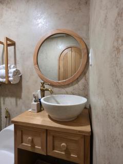 Villa Kihu Beach Front - 8