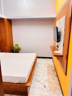 Shree Kala Kunj Guest House - 2