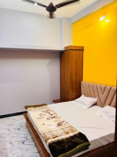 Shree Kala Kunj Guest House - 4