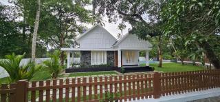 The Outhouse Villa with Pool Alleppey - Alleppey - 8