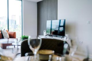 Modern 2BR Parking Great Location & Amenities - 4