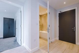 Modern 2BR Parking Great Location & Amenities - 2