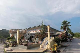Lumut Villa Inn - 2