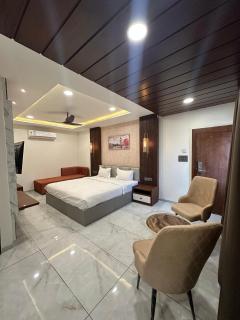 Hotel Shree Narayana By Travinities - 0