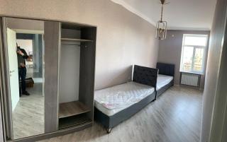 Baku Boulevard Apartment - 3