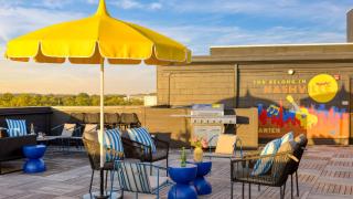 Dual Bachelor Pads w Rooftop Lounge Games Sleeps 26 5 Min to Broadway - 9