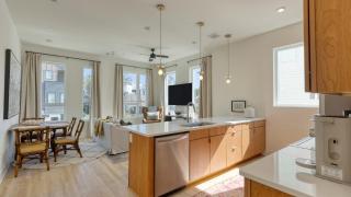 Modern Nashville Getaway Minutes from Downtown & Five Points Hearth and Hideout by AvantStay - 3