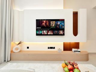 Elegant 2BR Apartment in Socio Tower - Dubai Hills - 3