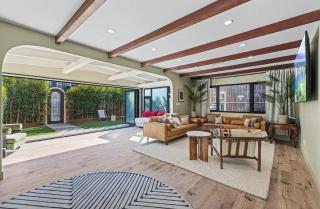 Four Bedroom Beachside Home in Marina Del Rey - 7