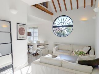 Courtyard Cottage, Pulborough - 8