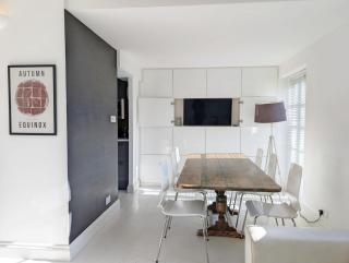 Courtyard Cottage, Pulborough - 5