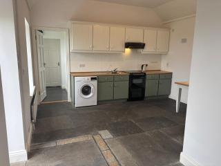 Little Reds Seaview Cottage - 4