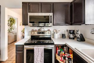 Modern Boho Retreat, in Grove City - 8