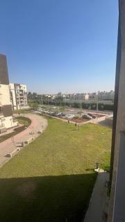 DoUu Stay 1, Luxury 2BR, Modern Design Homes Zayed - 3