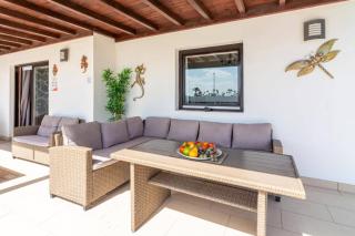 Villa Irache by Villa Plus - 1