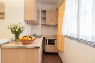 Golden Hour Studio - Steps to the Sea - AC - WiFi - 5