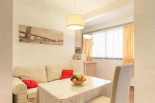 Golden Hour Studio - Steps to the Sea - AC - WiFi - 2