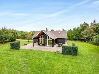 Holiday Home Yvonna - 350m to the fjord by Interhome - 5