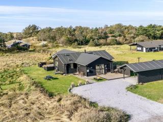Holiday Home Yaim - 800m from the sea by Interhome - 9