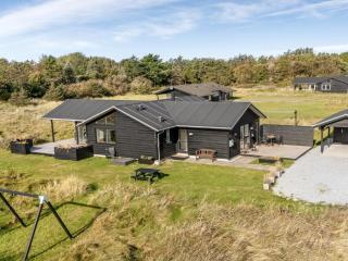 Holiday Home Yaim - 800m from the sea by Interhome - 7