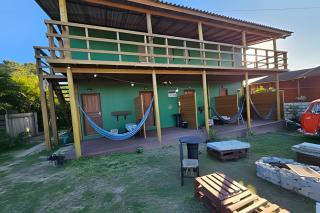 Apartamento 2 dormitórios e quadra de areia no Rosa - 0