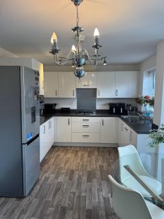 2 Private Contractor-Friendly Rooms - 6