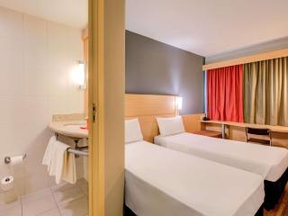 ibis Vitoria Praia de Camburi - 3