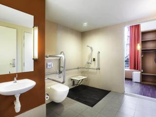 Ibis Singapore Novena - 2