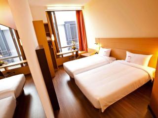 Ibis Singapore Novena - 0