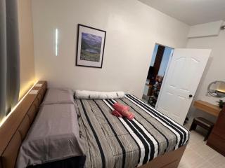 Seven-Eleven Inn 1BR Condo - Royal Oceancrest Mactan -  - 5