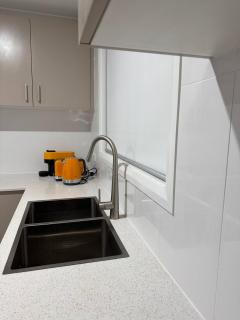 Bran new home with ducted AC to stay in Sydney - 1