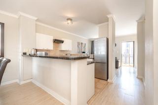 Luxury Sandton Central Westpoint 2 bed Apartment - 6