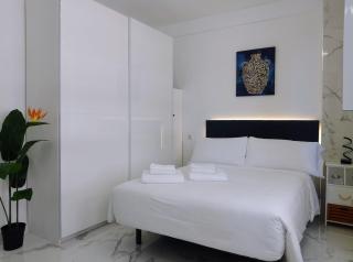 Modern studio in downtown Torremolinos, close to the beach - 3