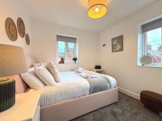 2 Bedroom House - Private Parking - Central - 5