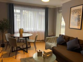 Elegant & Modern Flat in SW London - 5