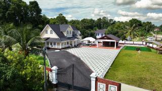 Casadina Villa Homestay - 9