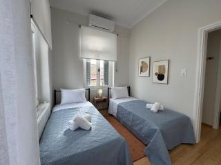 Sea & Stone House - 3