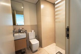 Reem Island Modern 1BR Pool, Gym, City View - 9