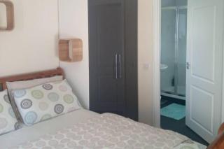 2 Bed Cottage Sleeps 4 -Private Garden -Pets Okay - 4