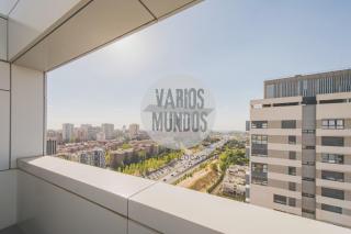 Terraza y Vistas para 6 con Parking en Sanchinarro - 0