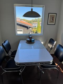 Spacious 2-floor house in cozy Kjelsås - 2