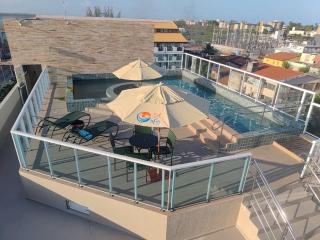 Flat com Hidromassagem Privativa e Piscina no Rooftop no Centro de Porto - 4